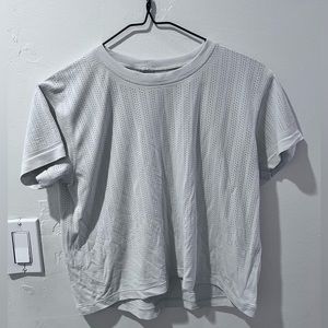 Lululemon mesh crop